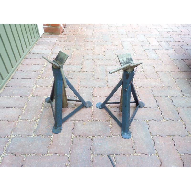 Pair of axle stands