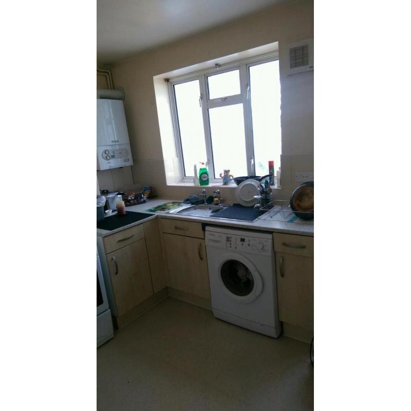 Double bed room to rent.
