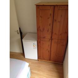 Single room SE5 Myatts field
