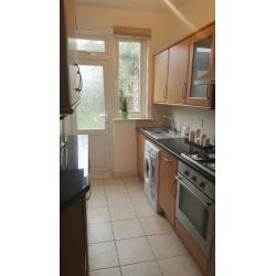 Single room in Tooting. Available from 13/06