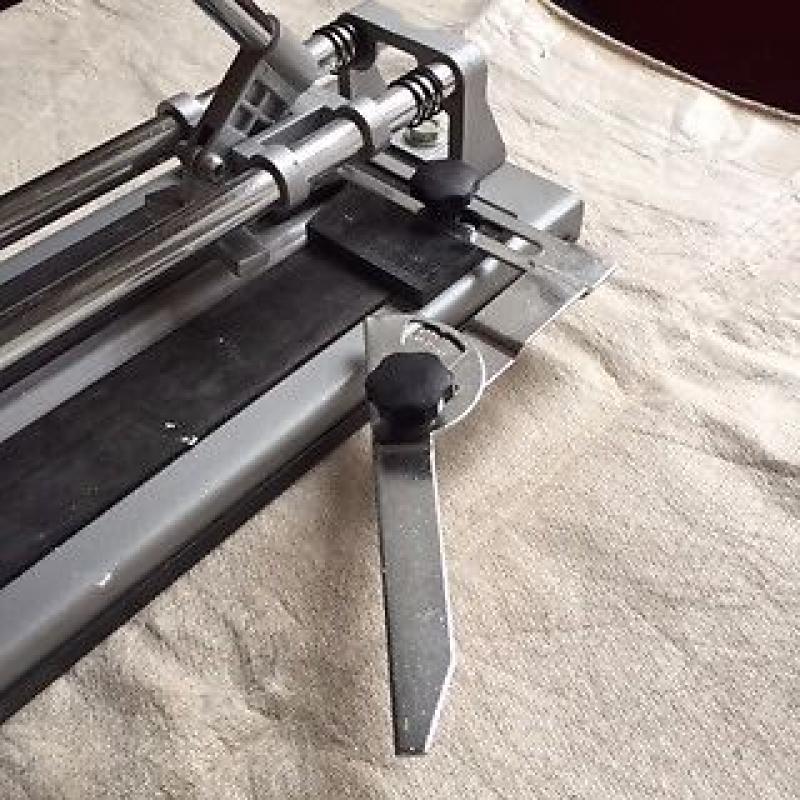 B&Q Heavy Duty Tile Cutter, 400mm