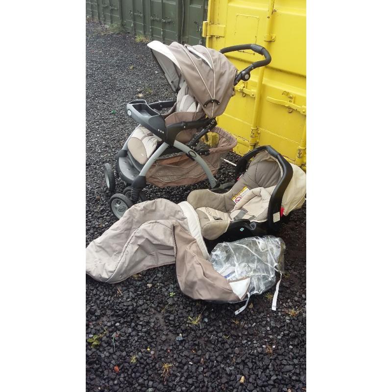 GRACO CAR SEAT AND PUSHCHAIR