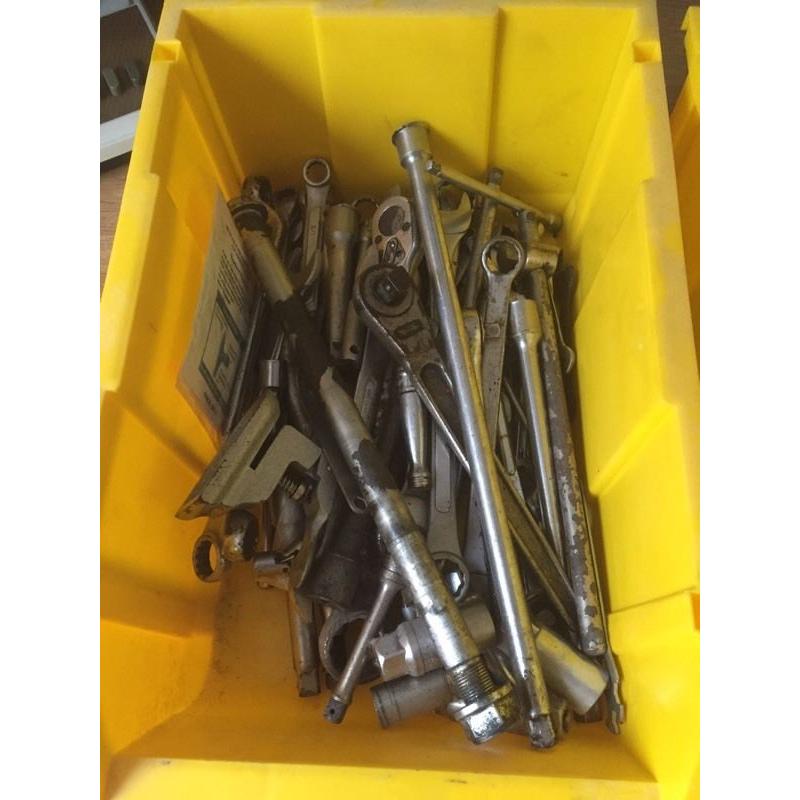 Assorted tools - spammers, screwdrivers, bits etc (car boot?)