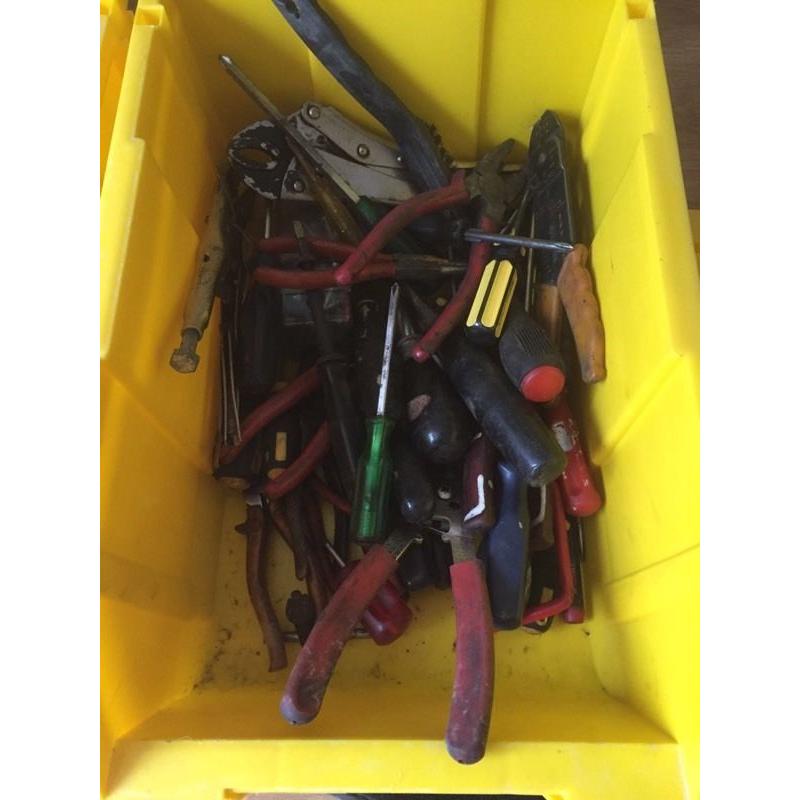 Assorted tools - spammers, screwdrivers, bits etc (car boot?)