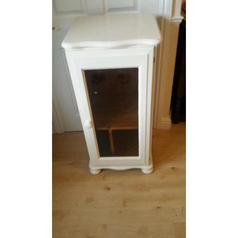 Stack Stereo cabinet