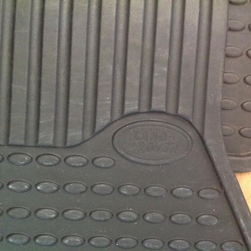 Land Rover mats X 4 - to fit Freelander