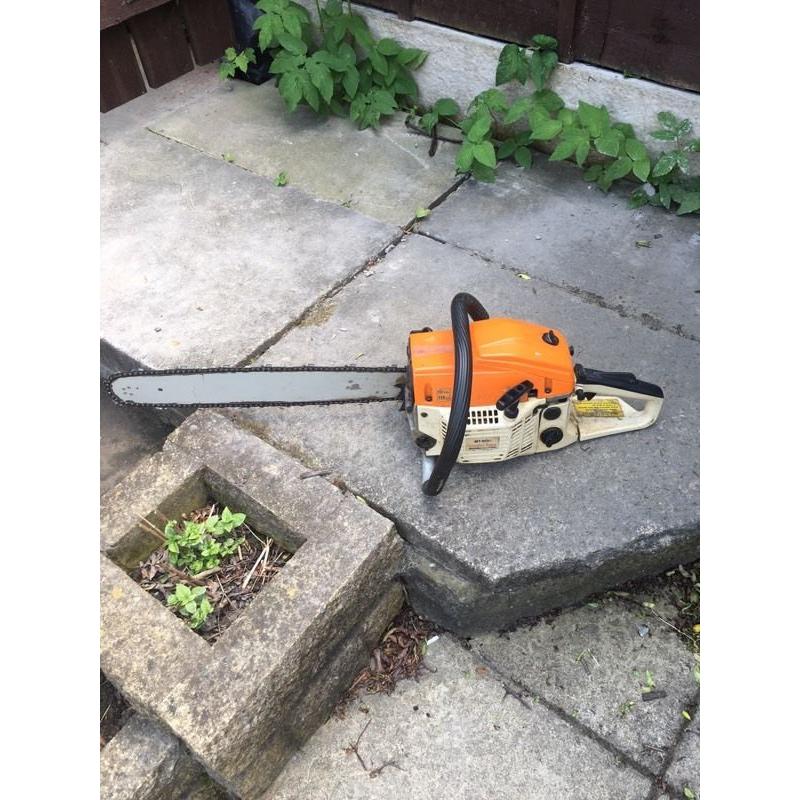 Petrol chainsaw