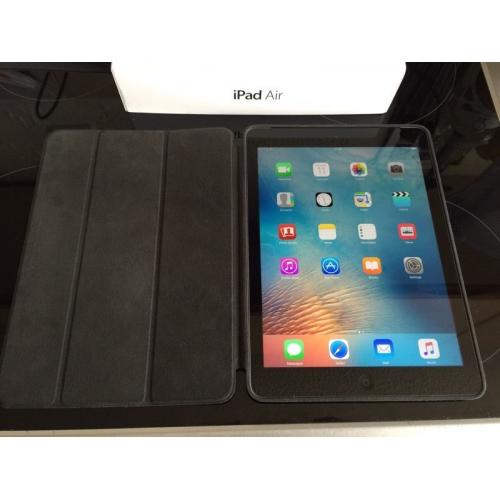 iPad Air 32GB Wifi + Cellular, immaculate condition