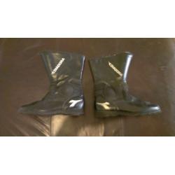 motor bike leathers and boots