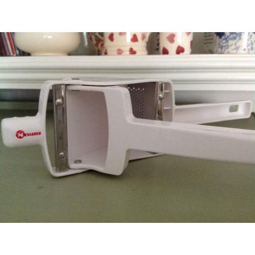 Metaltex potato ricer