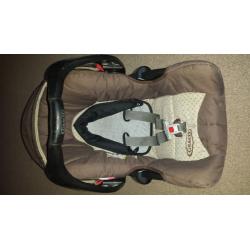 Graco junior baby 0+ car seat. Fits graco mosaic travel system.