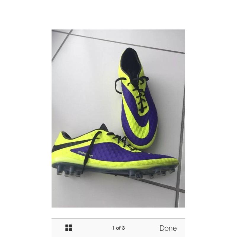 Nike hyper venom football boots