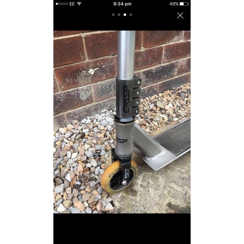 Crisp stunt scooter