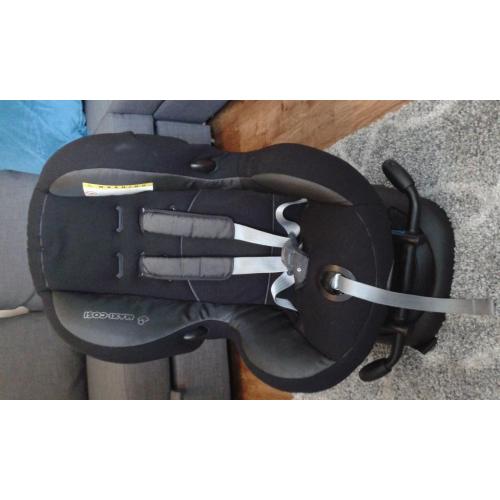 Maxi-cosi Mobi extended rear facing car seat. 9-25 kg.