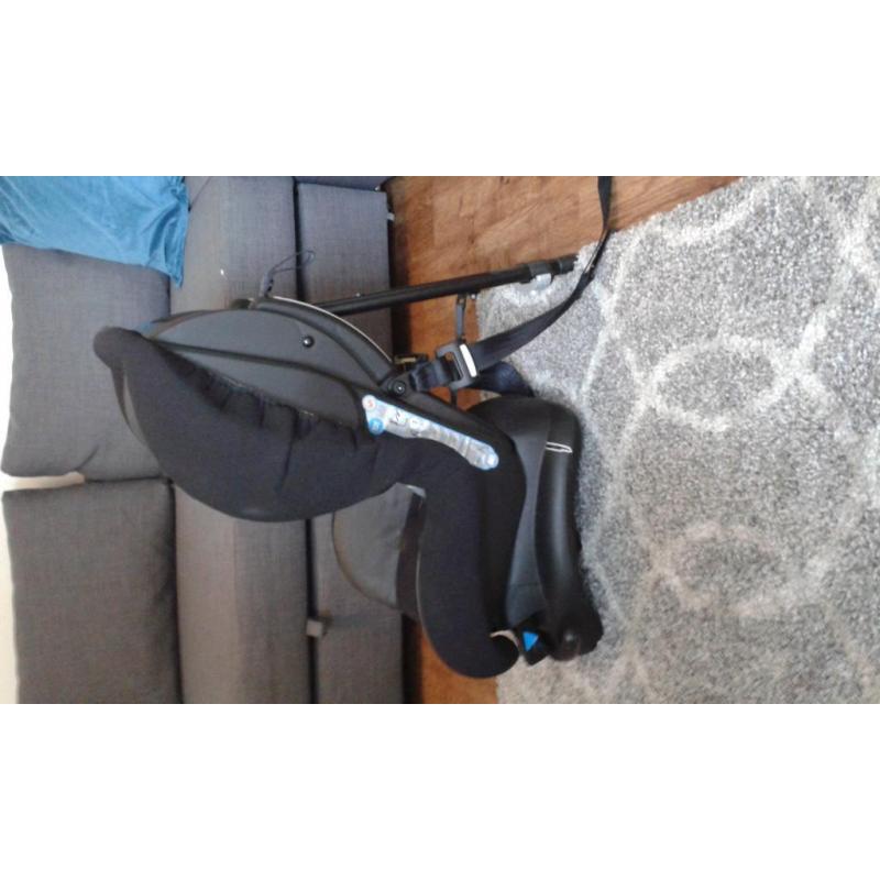 Maxi-cosi Mobi extended rear facing car seat. 9-25 kg.