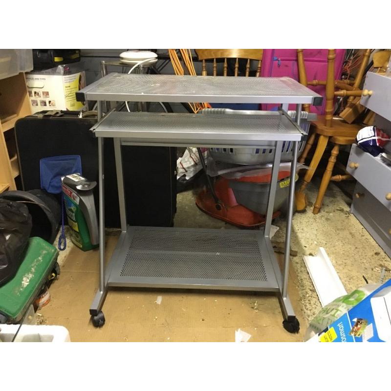 Computer desk
