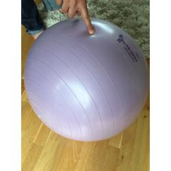Birthing ball