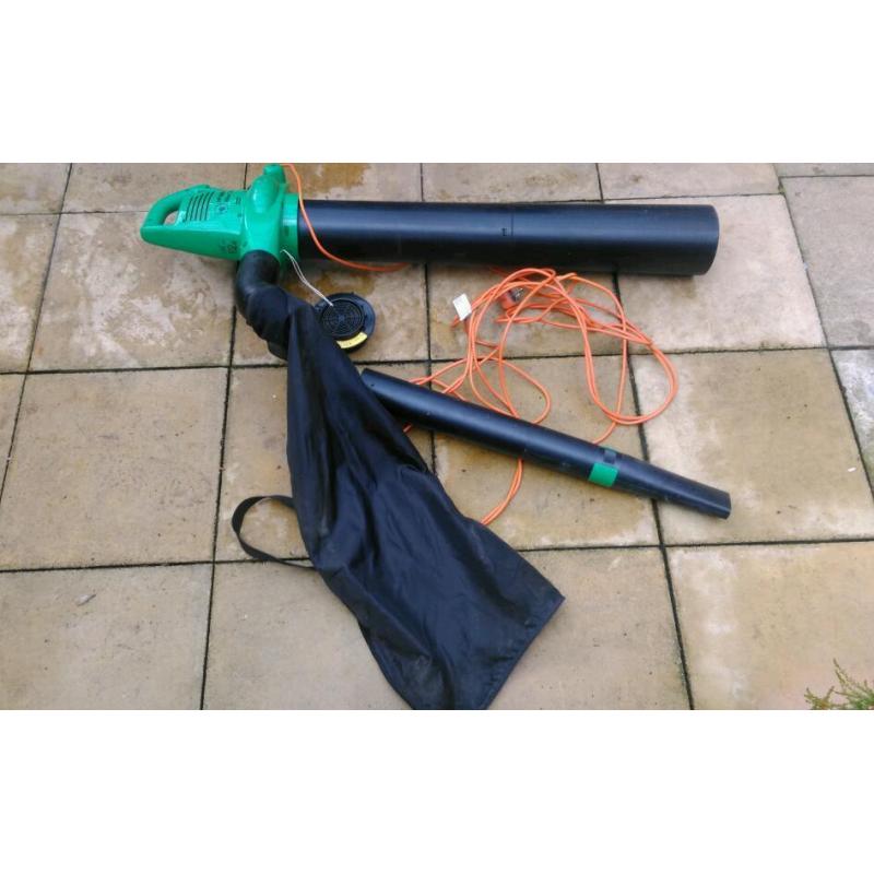 Garden vacuum and blower