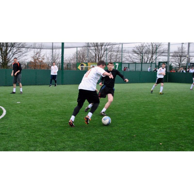 UNIQUE CHANCE TO BECOME PRO : Football Trial for 17-25 years old