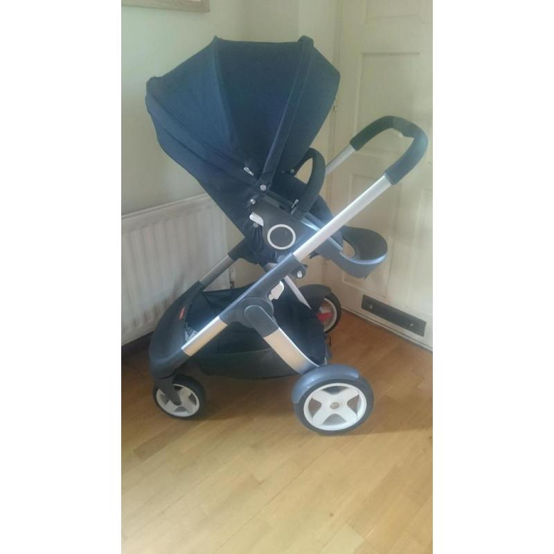 Stokke Crusi Travel System inc Carseat and double adaptors