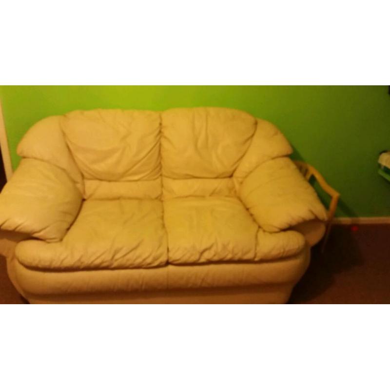 FREE Sofa leather cream 3 and 2 and arm chair