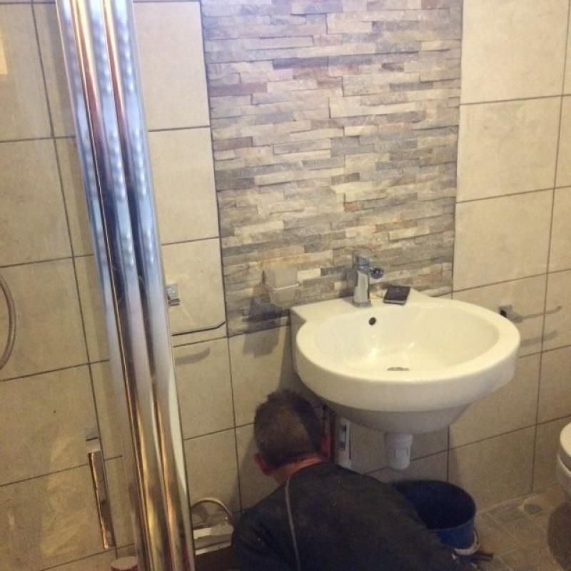 Contractor Home renovation, bathroom, kitchen, a room refurbishments, tiling service free valuation