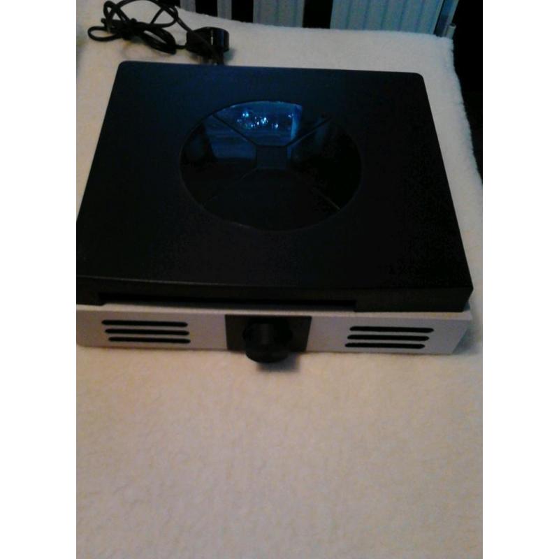 Slim Record Player. Modern.