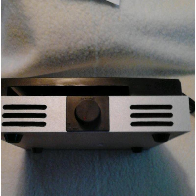 Slim Record Player. Modern.