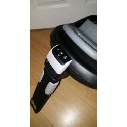 Maxi Cosi Familyfix isofix car seat Base also Maxi Cosi Pearl X 2 Pebble x2