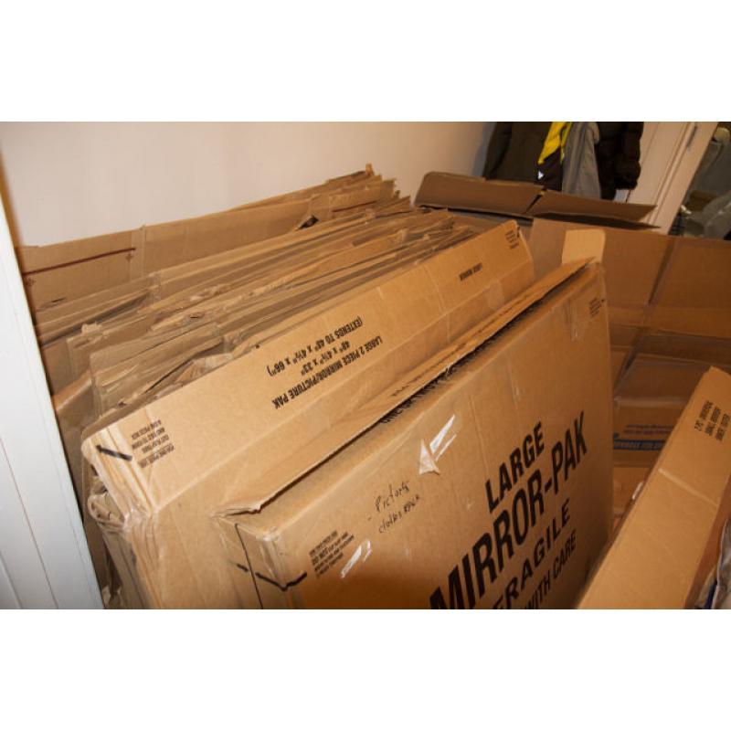 Cardboard Boxes for Moving House & Storage