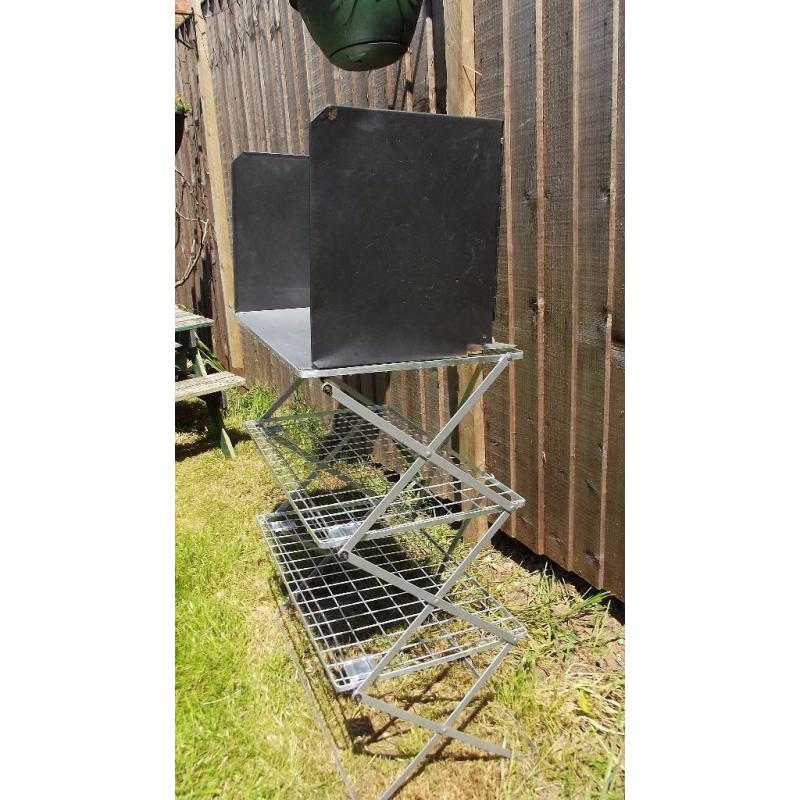 Folding camping kitchen stand