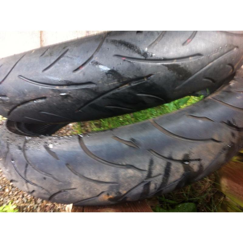 2 front tyre dunlop sprtmax 12/70/17 conti moition 120/60/17 zr