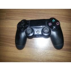 PS4 500 Gb 1 pad 7 games