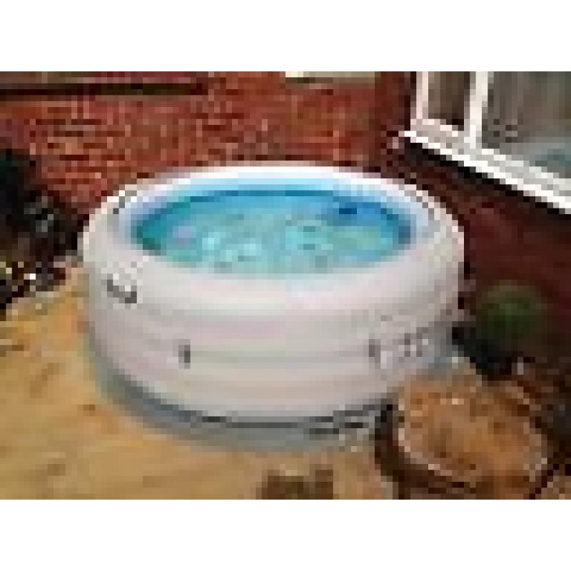 Hot Tub/Jacuzzi Hire - Weekend/Week