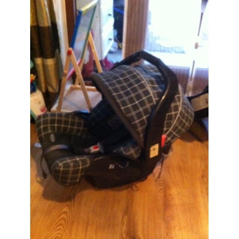 Graco isofix baby seat and fixed base