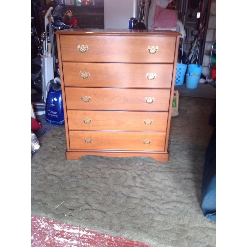 Stag chest of drawers in excellent condition