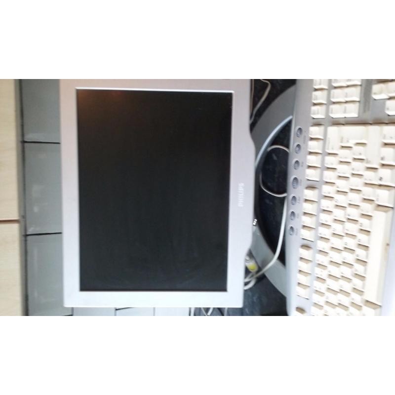 Philips pc , keyboard , speakers