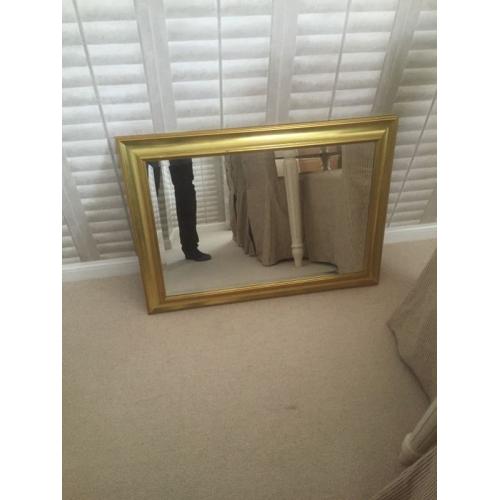 Gold mirror