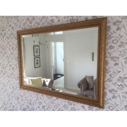 Gold mirror
