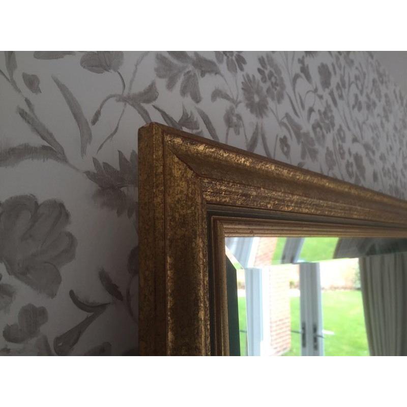 Gold mirror