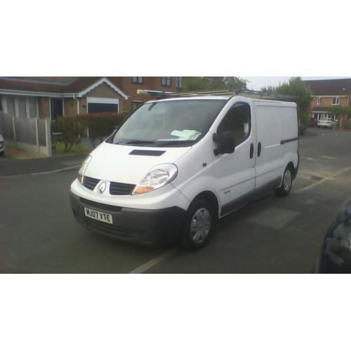 RENAULT TRAFFIC VAN