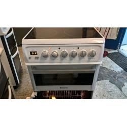 hot point white electric cooker 50cm...Mint
