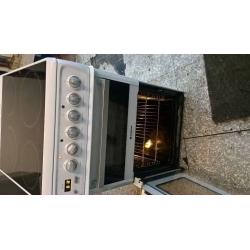 hot point white electric cooker 50cm...Mint
