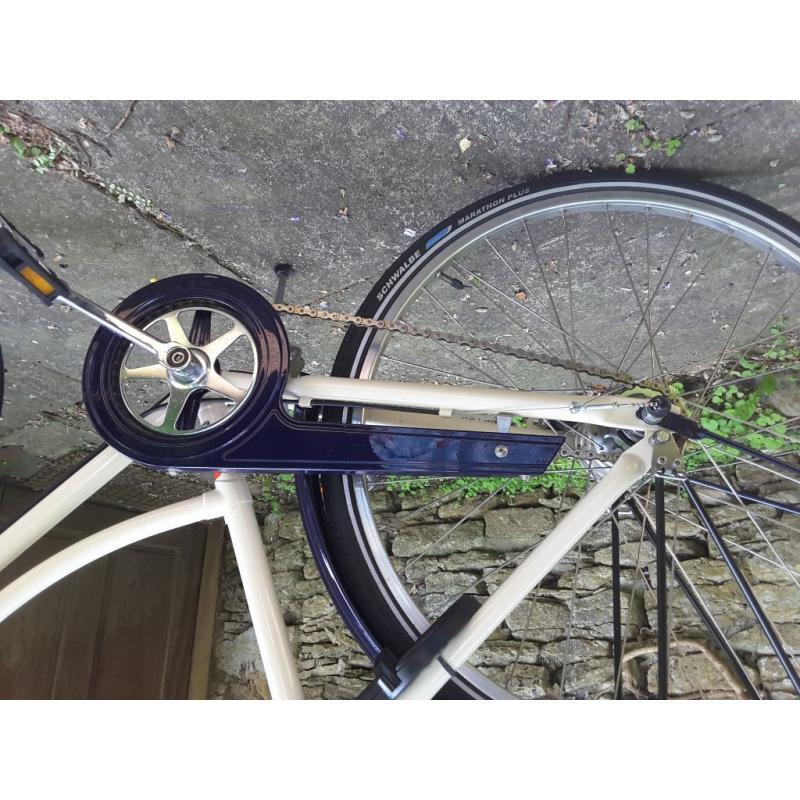 Pashley sonnet bliss ladies bicycle 17.5" frame, 5 gears. blue and cream. Hardly used