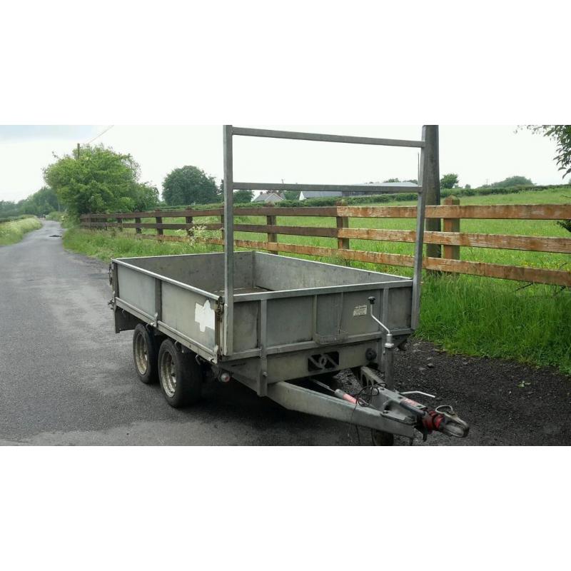 8x5 trailer alloy floor 5 stud axle