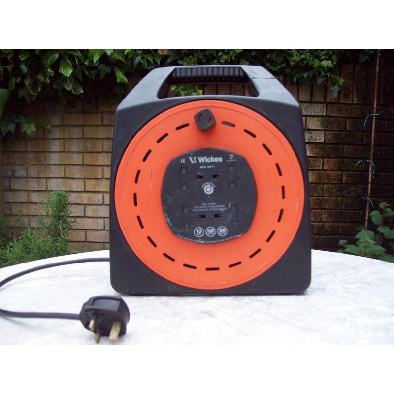 Wickes 30m Cable Extension Reel
