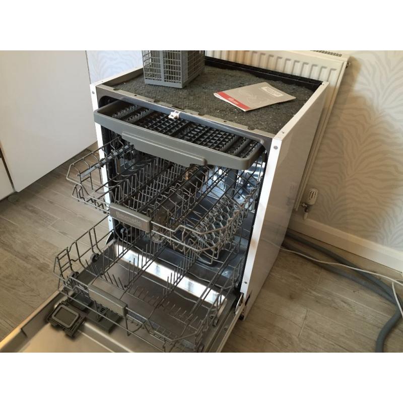 Excellent condition Baumatic integrated dishwasher