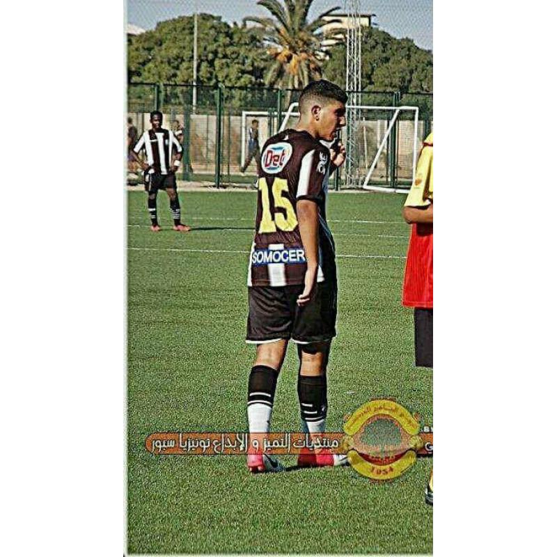 Football player to recruit