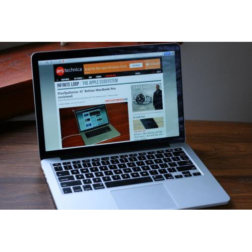 Macbook Pro RETINA 2014 , 13" , i5 - 16GB - 256 SSD , 10 cycle , final cut , logic pro, office 2016