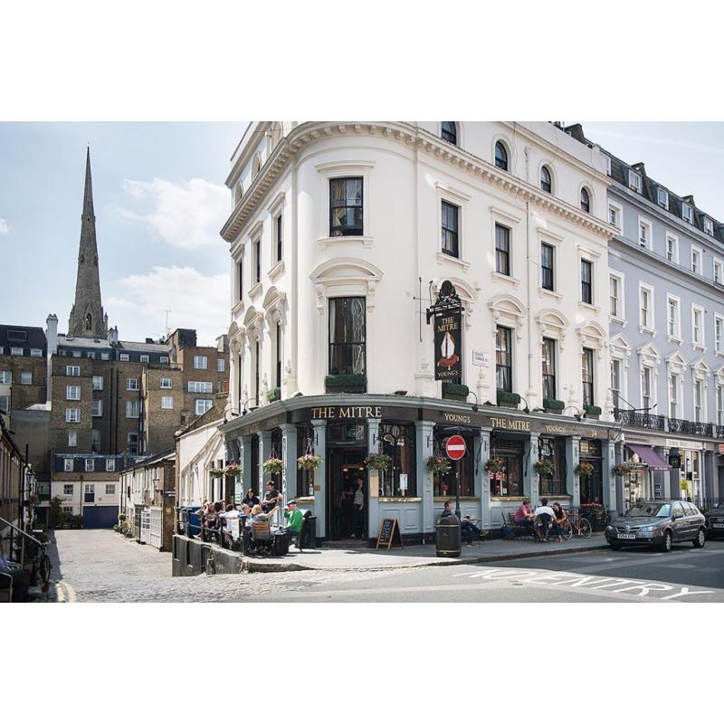 Fun, passionate bar / waiting staff needed for an exciting pub near Hyde park. Full and part time